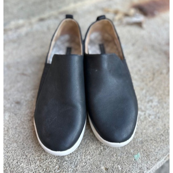 Olukai Women's Malua Slip On Black Leather Boat Shoes / Size 8 - Picture 3 of 7